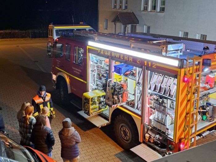 Gemeinsame Fahrzeugkunde der Jugendfeuerwehren Hiltersklingen un